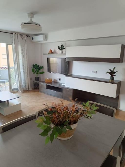 Apartment La Llar45 , Relajate Junto Al Mar *
