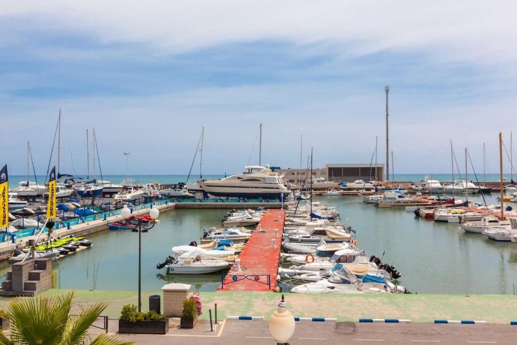 Apartment La Llar45 , Relajate Junto Al Mar